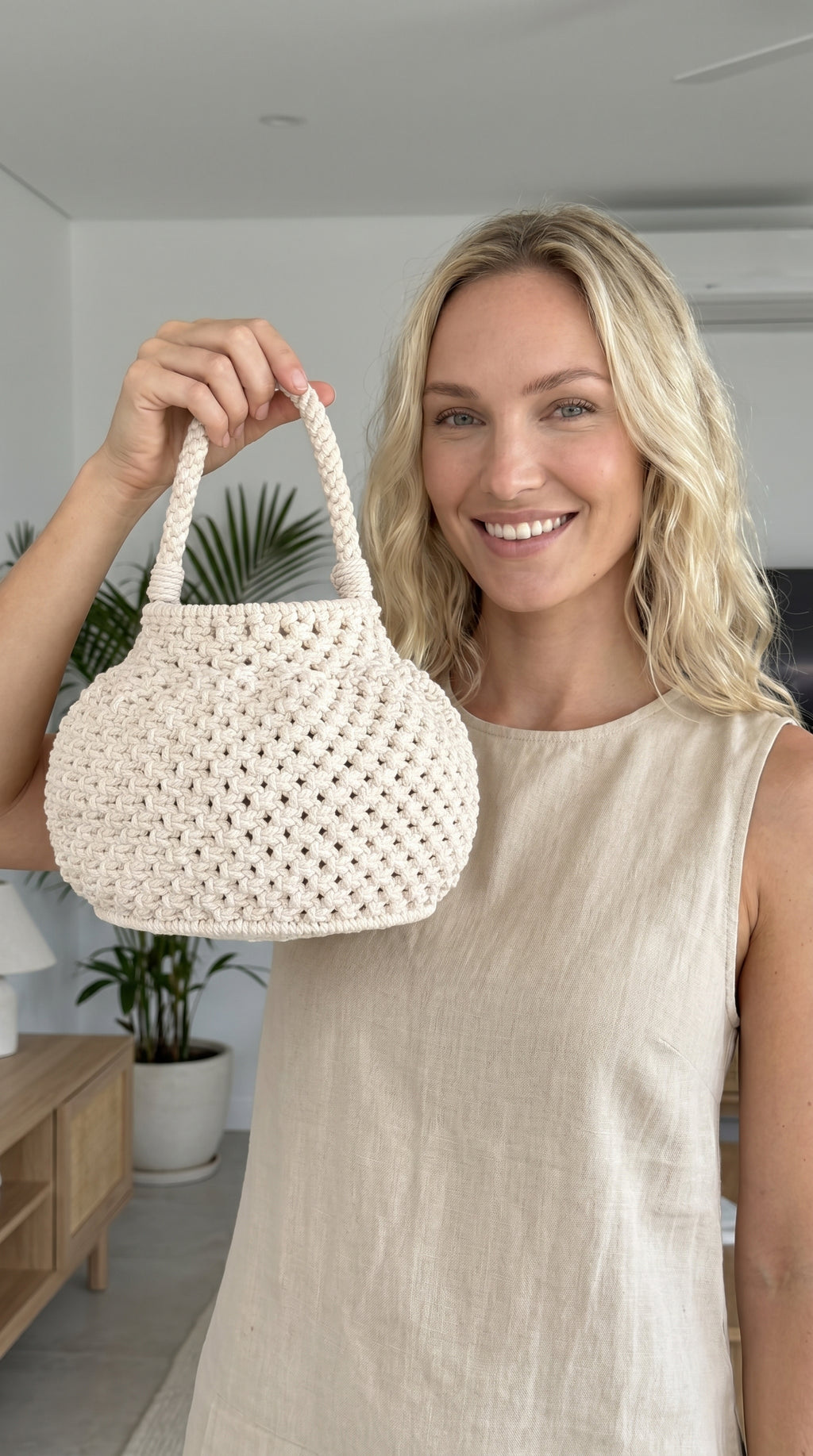 Handmade Crochet Bucket Bag – Off White| JJ’s Stitch