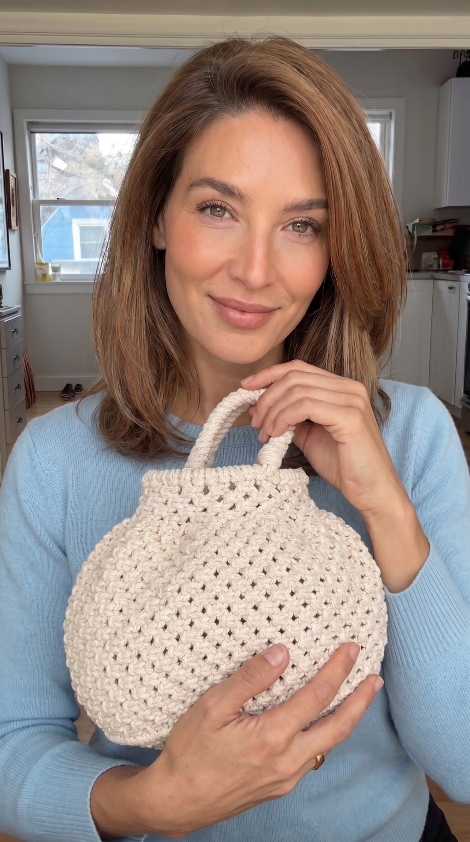 Handmade Crochet Bucket Bag – Off White| JJ’s Stitch